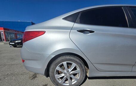 Hyundai Solaris II рестайлинг, 2012 год, 560 000 рублей, 13 фотография