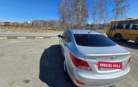 Hyundai Solaris II рестайлинг, 2012 год, 560 000 рублей, 8 фотография