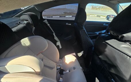 Hyundai Solaris II рестайлинг, 2012 год, 560 000 рублей, 19 фотография