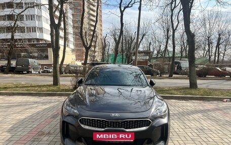 KIA Stinger I, 2018 год, 3 200 000 рублей, 2 фотография