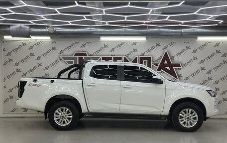 Isuzu D-Max, 2024 год, 3 400 000 рублей, 13 фотография