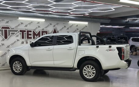 Isuzu D-Max, 2024 год, 3 400 000 рублей, 23 фотография