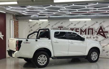 Isuzu D-Max, 2024 год, 3 400 000 рублей, 16 фотография