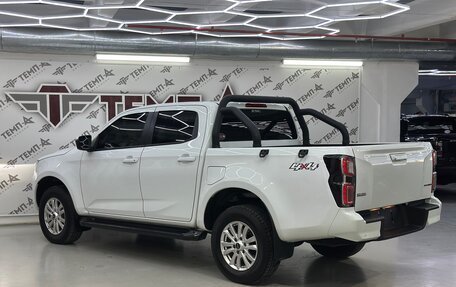 Isuzu D-Max, 2024 год, 3 400 000 рублей, 22 фотография