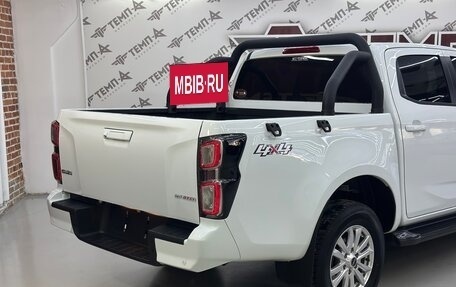 Isuzu D-Max, 2024 год, 3 400 000 рублей, 17 фотография