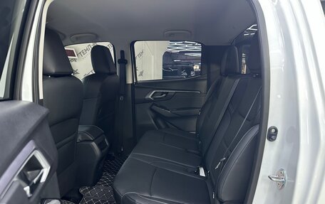 Isuzu D-Max, 2024 год, 3 400 000 рублей, 28 фотография