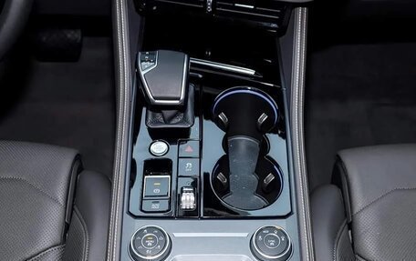 Volkswagen Touareg III, 2025 год, 7 540 000 рублей, 14 фотография