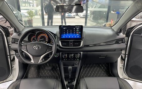 Toyota Yaris Cross, 2022 год, 1 415 000 рублей, 5 фотография