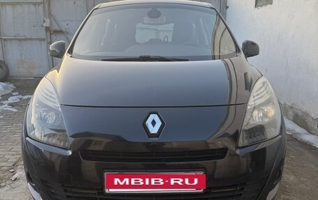 Renault Scenic III, 2010 год, 800 000 рублей, 2 фотография