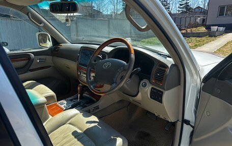 Toyota Land Cruiser 100 рестайлинг 2, 2005 год, 2 600 000 рублей, 9 фотография