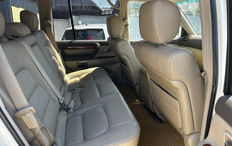 Toyota Land Cruiser 100 рестайлинг 2, 2005 год, 2 600 000 рублей, 11 фотография