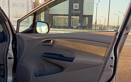 Honda Insight II рестайлинг, 2009 год, 720 000 рублей, 14 фотография