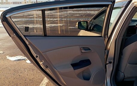 Honda Insight II рестайлинг, 2009 год, 720 000 рублей, 20 фотография