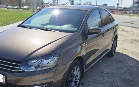 Volkswagen Polo VI (EU Market), 2018 год, 1 500 000 рублей, 2 фотография