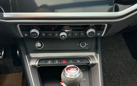 Audi Q3, 2022 год, 2 100 000 рублей, 12 фотография