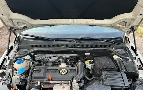Volkswagen Jetta VI, 2011 год, 644 000 рублей, 7 фотография