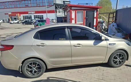 KIA Rio III рестайлинг, 2014 год, 750 000 рублей, 4 фотография