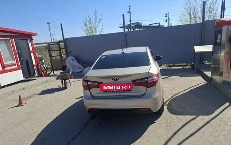 KIA Rio III рестайлинг, 2014 год, 750 000 рублей, 2 фотография