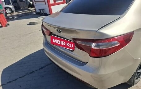 KIA Rio III рестайлинг, 2014 год, 750 000 рублей, 3 фотография