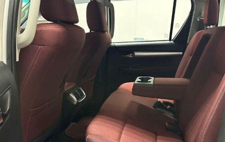 Toyota Hilux VIII, 2025 год, 7 290 000 рублей, 18 фотография