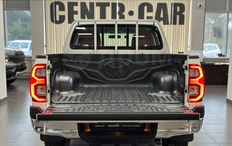 Toyota Hilux VIII, 2025 год, 7 290 000 рублей, 25 фотография