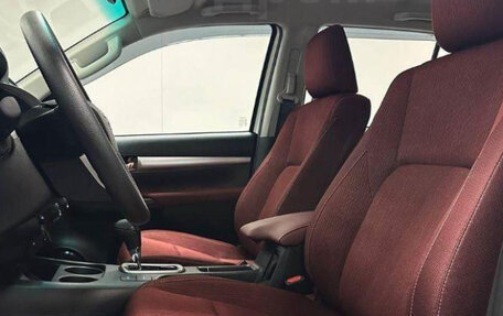 Toyota Hilux VIII, 2025 год, 7 290 000 рублей, 19 фотография
