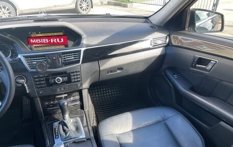 Mercedes-Benz E-Класс, 2010 год, 1 490 000 рублей, 15 фотография