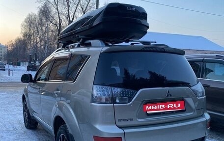 Mitsubishi Outlander III рестайлинг 3, 2006 год, 1 050 000 рублей, 2 фотография