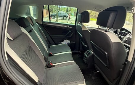 Volkswagen Tiguan II, 2018 год, 2 950 000 рублей, 9 фотография