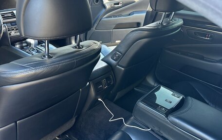 Lexus LS IV, 2013 год, 3 100 000 рублей, 8 фотография