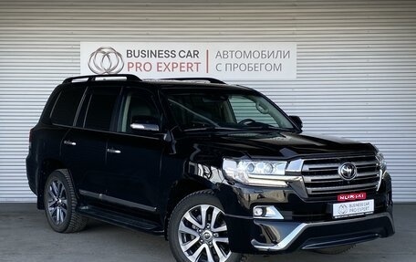 Toyota Land Cruiser 200, 2016 год, 7 950 000 рублей, 3 фотография