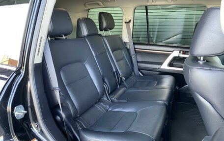 Toyota Land Cruiser 200, 2016 год, 7 950 000 рублей, 13 фотография
