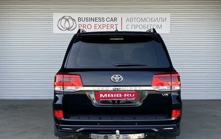 Toyota Land Cruiser 200, 2016 год, 7 950 000 рублей, 6 фотография