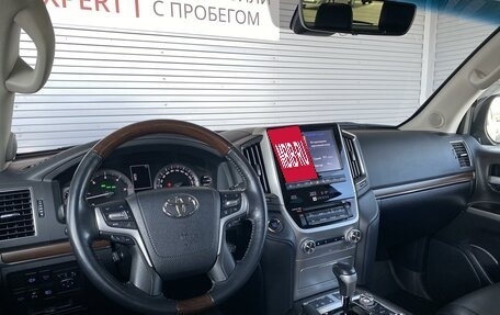 Toyota Land Cruiser 200, 2016 год, 7 950 000 рублей, 16 фотография