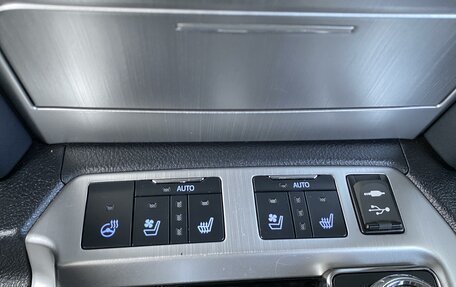 Toyota Land Cruiser 200, 2016 год, 7 950 000 рублей, 24 фотография