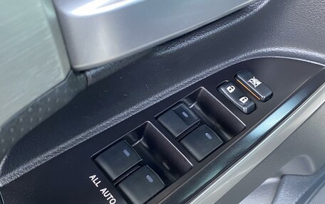Toyota Land Cruiser 200, 2016 год, 7 950 000 рублей, 33 фотография