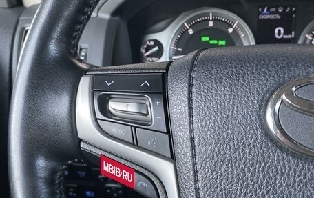 Toyota Land Cruiser 200, 2016 год, 7 950 000 рублей, 29 фотография