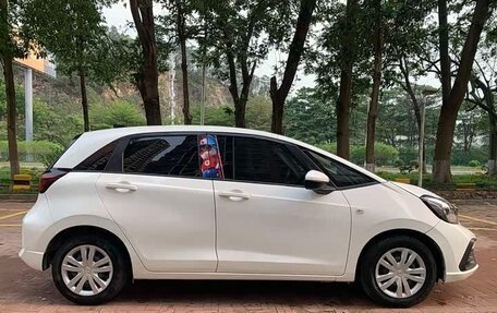 Honda Fit, 2023 год, 980 333 рублей, 3 фотография