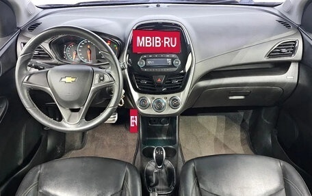 Chevrolet Spark IV, 2016 год, 950 000 рублей, 6 фотография