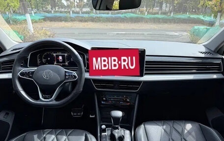 Volkswagen Tiguan II, 2023 год, 3 900 480 рублей, 12 фотография