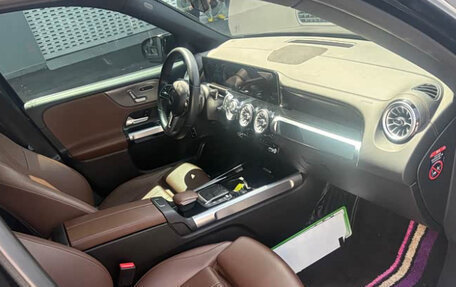 Mercedes-Benz GLB, 2022 год, 1 972 000 рублей, 11 фотография