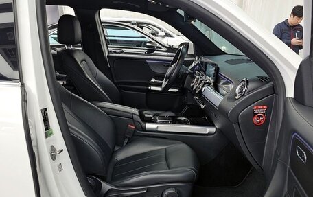 Mercedes-Benz GLB, 2022 год, 2 900 000 рублей, 9 фотография