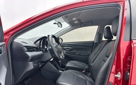 Toyota Yaris XP150 рестайлинг, 2022 год, 1 280 000 рублей, 7 фотография