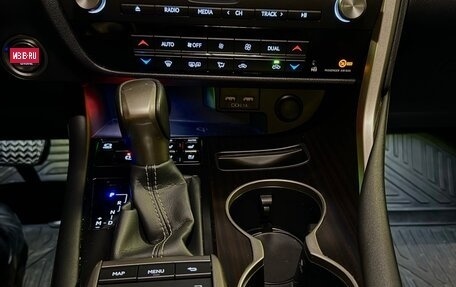 Lexus RX IV рестайлинг, 2022 год, 7 500 000 рублей, 16 фотография