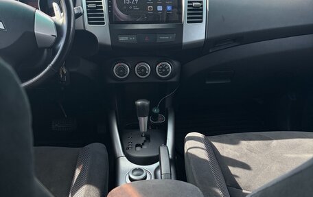 Mitsubishi Outlander III рестайлинг 3, 2008 год, 1 170 000 рублей, 8 фотография