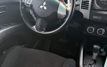 Mitsubishi Outlander III рестайлинг 3, 2008 год, 1 170 000 рублей, 9 фотография