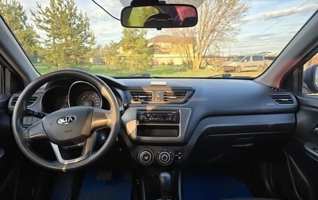 KIA Rio III рестайлинг, 2013 год, 900 000 рублей, 7 фотография