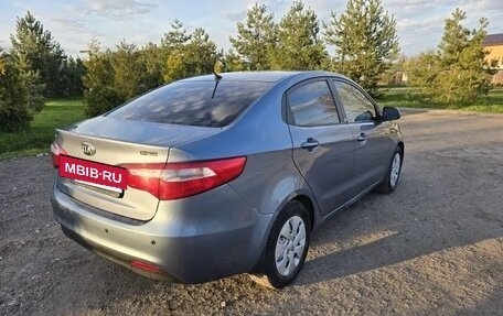 KIA Rio III рестайлинг, 2013 год, 900 000 рублей, 3 фотография