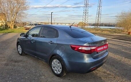 KIA Rio III рестайлинг, 2013 год, 900 000 рублей, 4 фотография