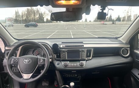 Toyota RAV4, 2012 год, 1 700 000 рублей, 5 фотография